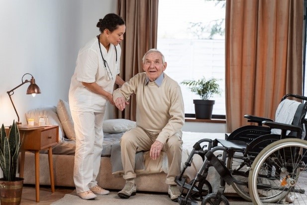 magang dan kerja dibidang caregiver